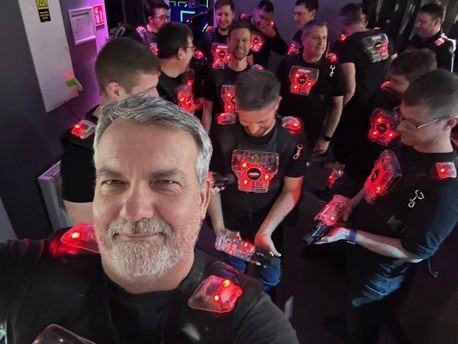 ALLE PHASER AUF „FUN“! 